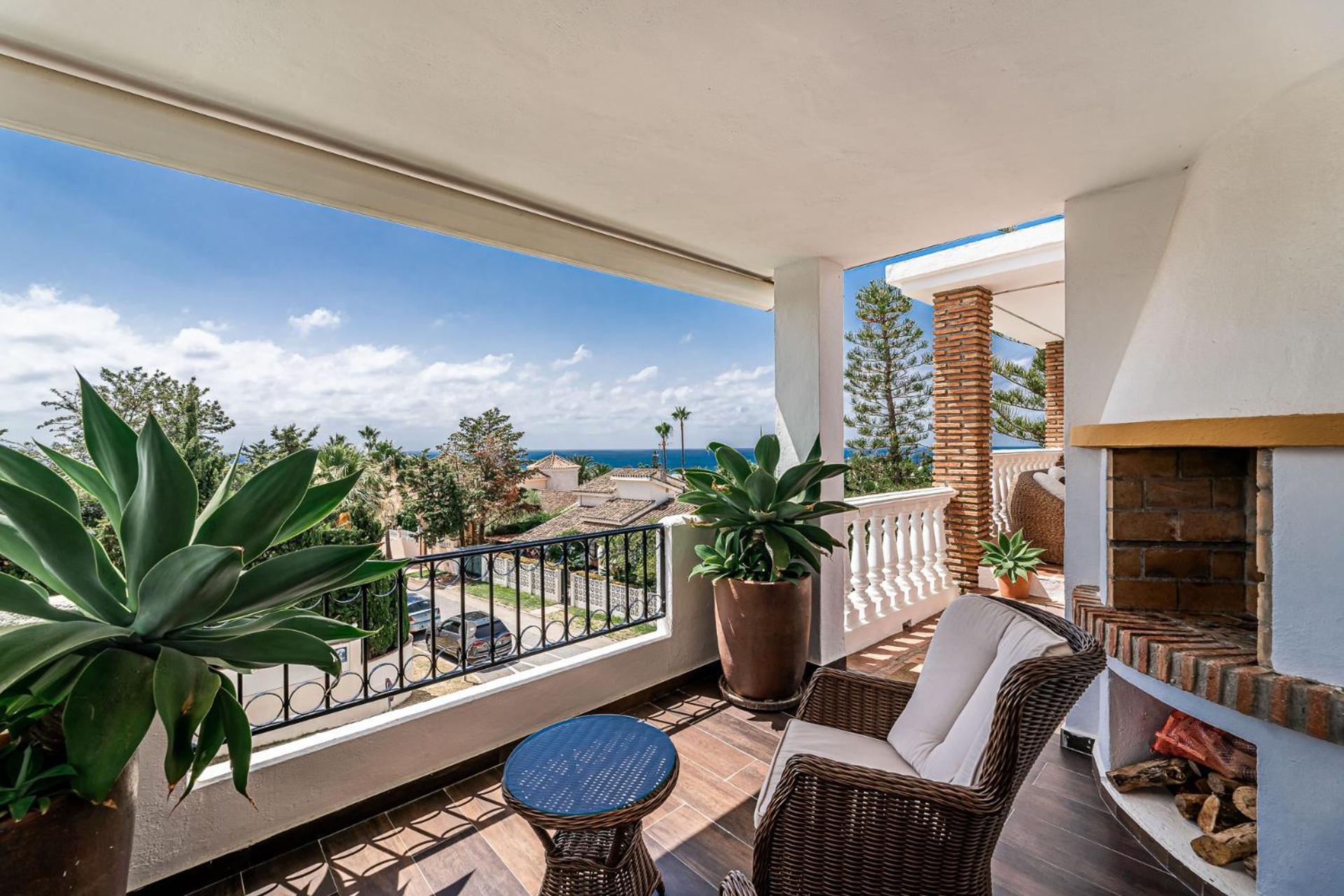 El Rosario Sunny Terrace In By Costarentals - Ref M6 *